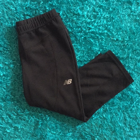 New Balance black Capris leggings - Picture 2 of 8